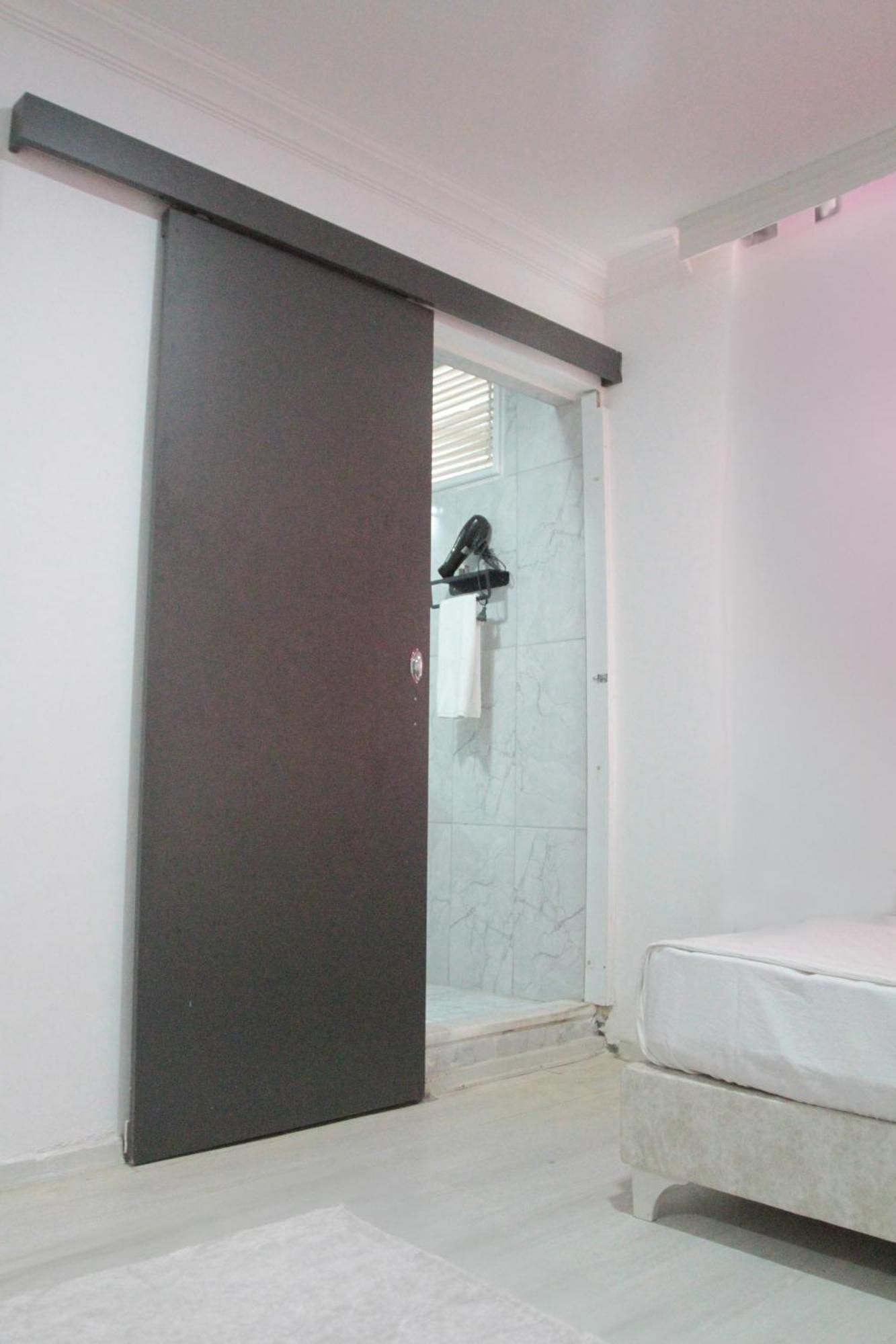 Hillside Apart Hotel 外观 照片