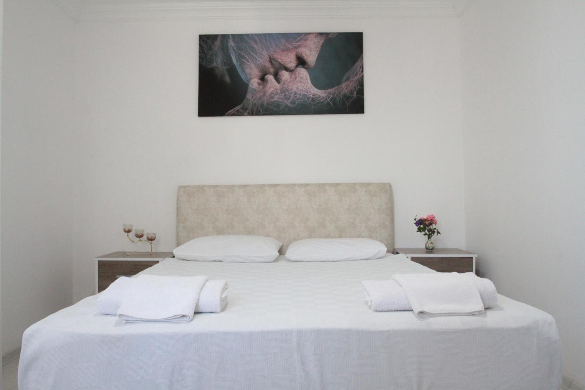 Hillside Apart Hotel 外观 照片