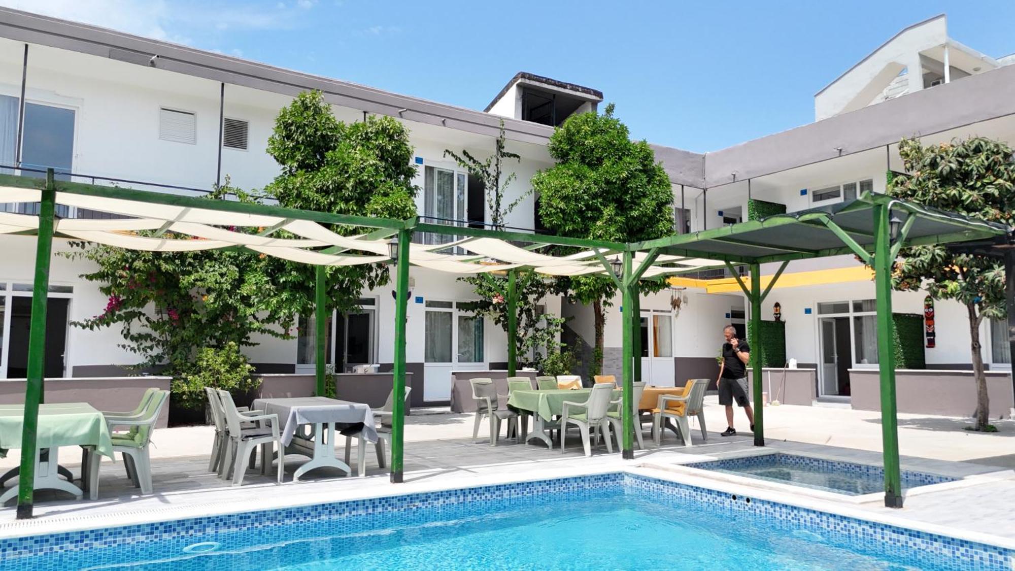 Hillside Apart Hotel 外观 照片